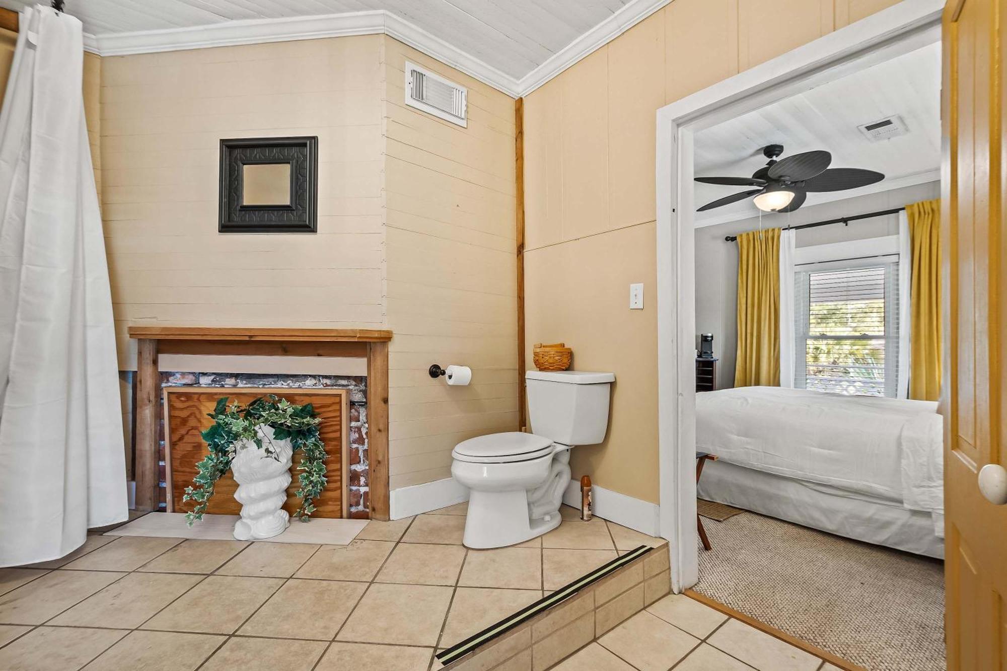 Old Carrabelle Hotel Hemingway Suite Bagian luar foto